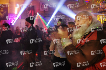 Techno-Opa-Party in Berlin