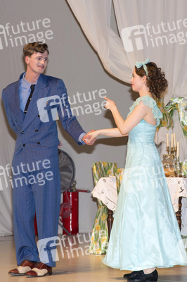 Theaterpremiere 'Die Glasmenagerie' in Berlin