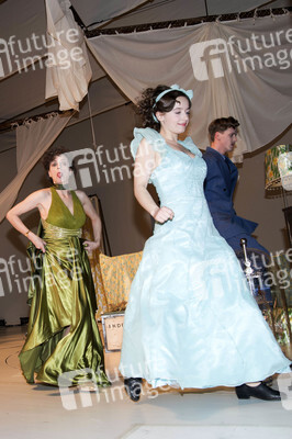 Theaterpremiere 'Die Glasmenagerie' in Berlin