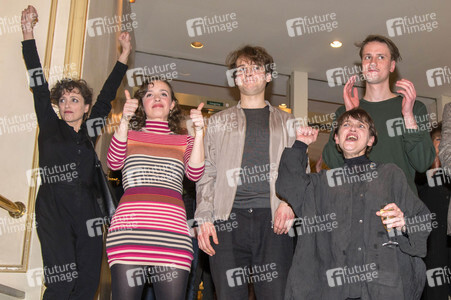 Theaterpremiere 'Die Glasmenagerie' in Berlin