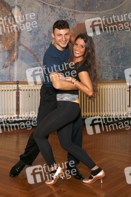 Sarah Lombardi trainiert für 'Let's Dance' in Hürth