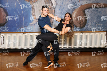 Sarah Lombardi trainiert für 'Let's Dance' in Hürth