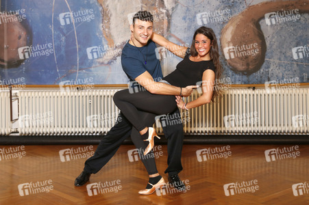 Sarah Lombardi trainiert für 'Let's Dance' in Hürth