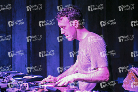 RJD2 live in Austin