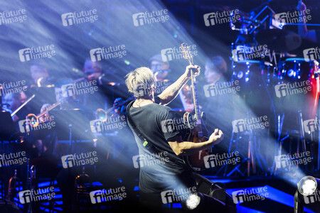 Konzert von Sunrise Avenue und dem Wonderland Orchestra in Berlin