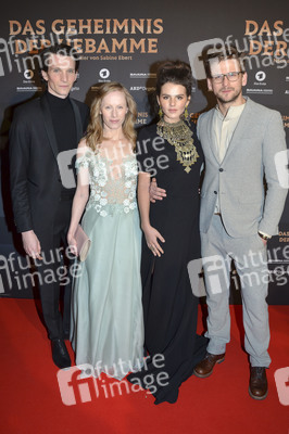 Filmpremiere 'Das Geheimnis der Hebamme' in München