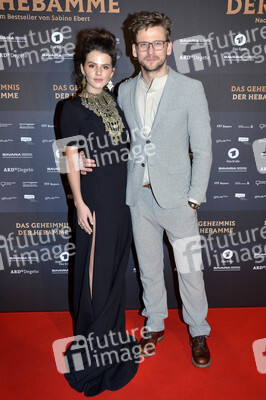 Filmpremiere 'Das Geheimnis der Hebamme' in München