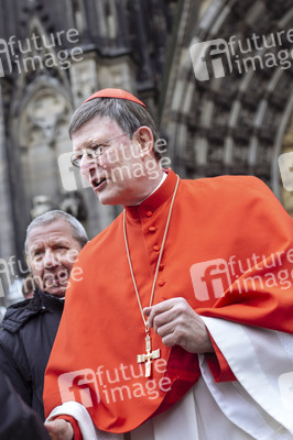 Pontifikalamt am Palmsonntag Zeremonie im Kölner Dom