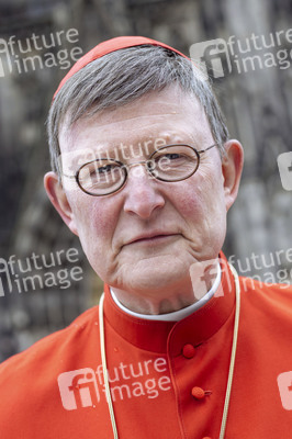 Pontifikalamt am Palmsonntag Zeremonie im Kölner Dom