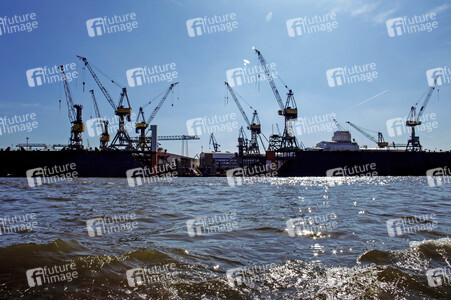 Kräne im Hamburger Hafen