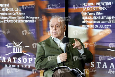 Jahrespressekonferenz in der Staatsoper im Schiller Theater in Berlin