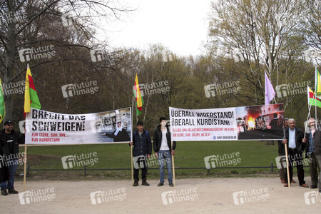 Protestkundgeburg vor der Türkischen Botschaft in Berlin