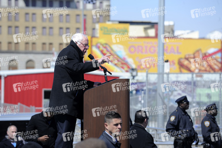 Wahlkampfrede von Bernie Sanders in New York