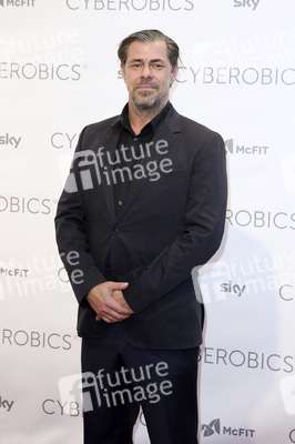 Pre-Opening der World of Cyberobics in Berlin