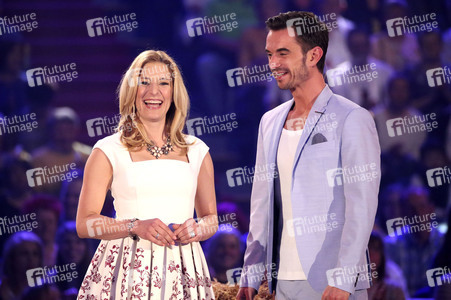 TV Show 'Das große Schlagerfest - Die überraschende Show der Besten' in Halle