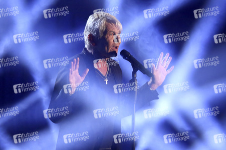 TV Show 'Das große Schlagerfest - Die überraschende Show der Besten' in Halle