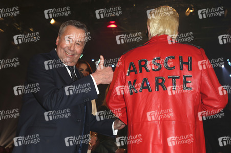 TV Show 'Das große Schlagerfest - Die überraschende Show der Besten' in Halle
