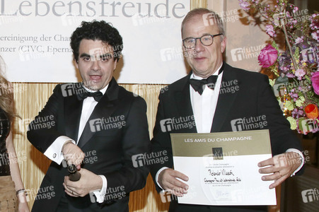 Champagne Preis für Lebensfreude in Hamburg