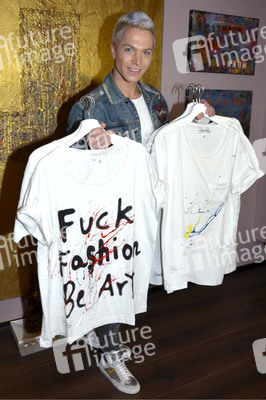 PopUp Store Fashion Art Gallery Opening in München