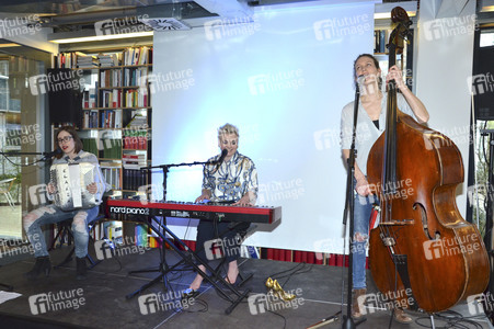 Elaiza Album Präsentation in München
