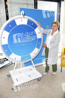 Jubiläumsziehung zum 60. Geburtstag der Fernsehlotterie in Hamburg