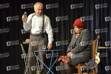 Auftritt von Hanns Meilhamer und Claudia Schlenger-Meilhamer in Haar