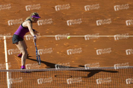 Tennis Match Alizé Cornet vs Victoria Azarenka in Madrid