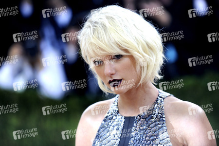 'Manus x Machina: Fashion in an Age of Technology' Costume Institute Gala in New York