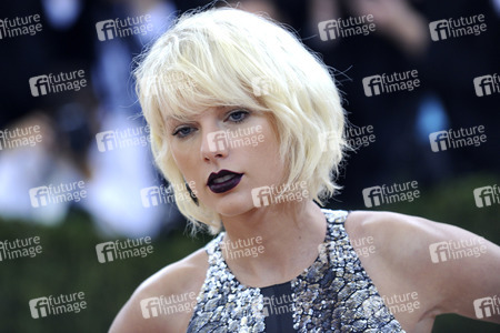 'Manus x Machina: Fashion in an Age of Technology' Costume Institute Gala in New York