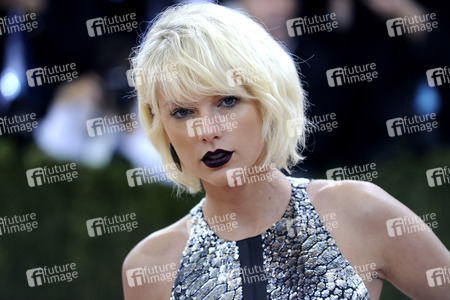 'Manus x Machina: Fashion in an Age of Technology' Costume Institute Gala in New York