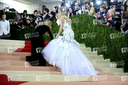 'Manus x Machina: Fashion in an Age of Technology' Costume Institute Gala in New York