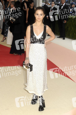 'Manus x Machina: Fashion in an Age of Technology' Costume Institute Gala in New York