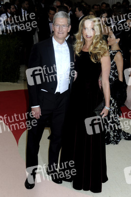 'Manus x Machina: Fashion in an Age of Technology' Costume Institute Gala in New York