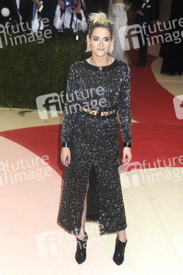 'Manus x Machina: Fashion in an Age of Technology' Costume Institute Gala in New York