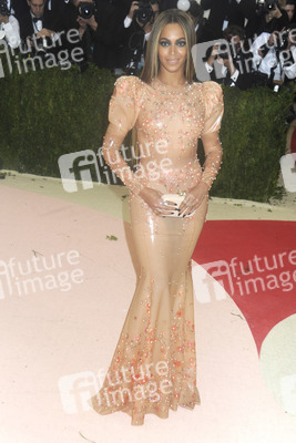 'Manus x Machina: Fashion in an Age of Technology' Costume Institute Gala in New York
