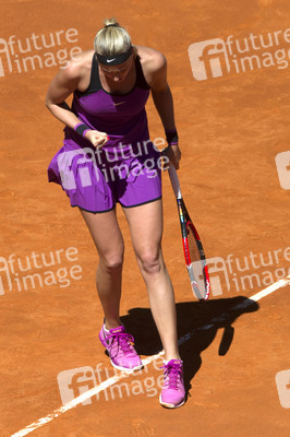 Tennis Match Elena Vesnina vs Petra Kvitová in Madrid