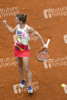 Tennis Match Irina-Camelia Begu vs Simona Halep in Madrid