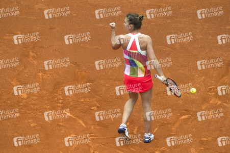 Tennis Match Irina-Camelia Begu vs Simona Halep in Madrid