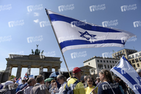 Marsch des Lebens zum Holocaustgedenktag in Berlin