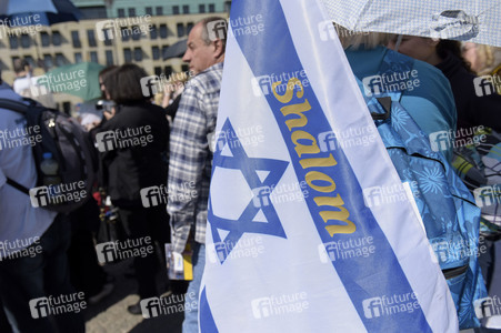 Marsch des Lebens zum Holocaustgedenktag in Berlin
