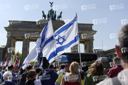 Marsch des Lebens zum Holocaustgedenktag in Berlin