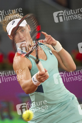 Tennis Match Samantha Stosur vs Patricia Maria Tig in Madrid