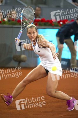 Tennis Match Dominika Cibulková vs Simona Halep in Madrid