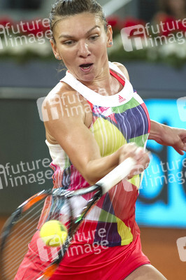 Tennis Match Dominika Cibulková vs Simona Halep in Madrid