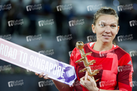 Tennis Match Dominika Cibulková vs Simona Halep in Madrid