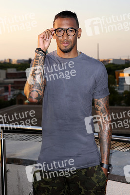 Jerome Boateng präsentiert seine Brillenkollektion in Berlin