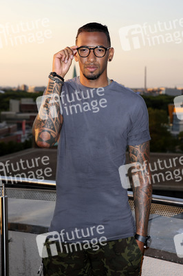 Jerome Boateng präsentiert seine Brillenkollektion in Berlin