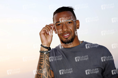 Jerome Boateng präsentiert seine Brillenkollektion in Berlin