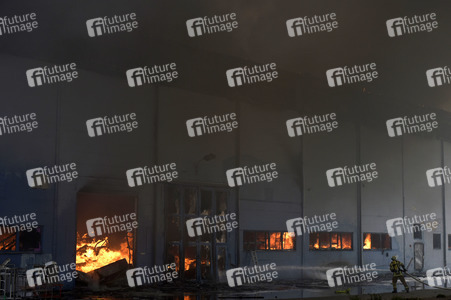 Feuerwehreinsatz bei Großbrand in Berlin-Lichtenberg