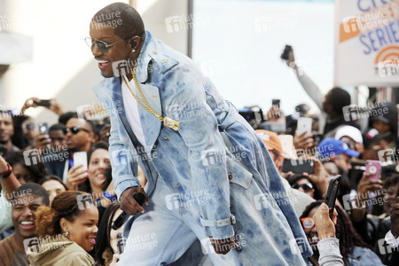 Puff Daddy and the Family in der NBC-Show 'Today' in New York